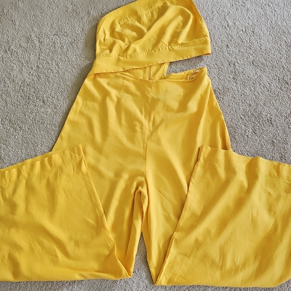Yellow One-Shoulder Jumpsuit - Picture 4 of 6